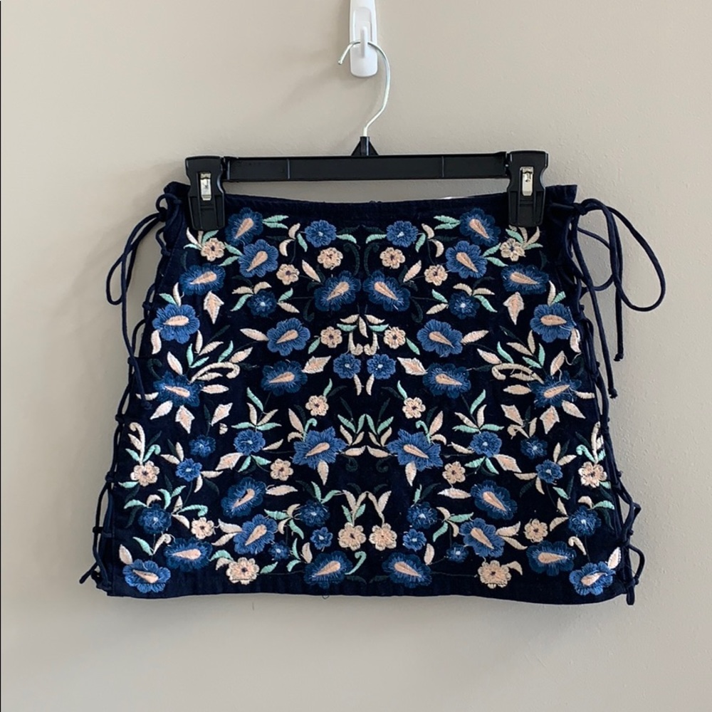 ZARA embroidered floral skirt